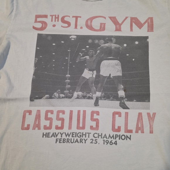 Roots of Fight White Cassius Clay T-Shirt 5th St Gym - Picture 2 of 10